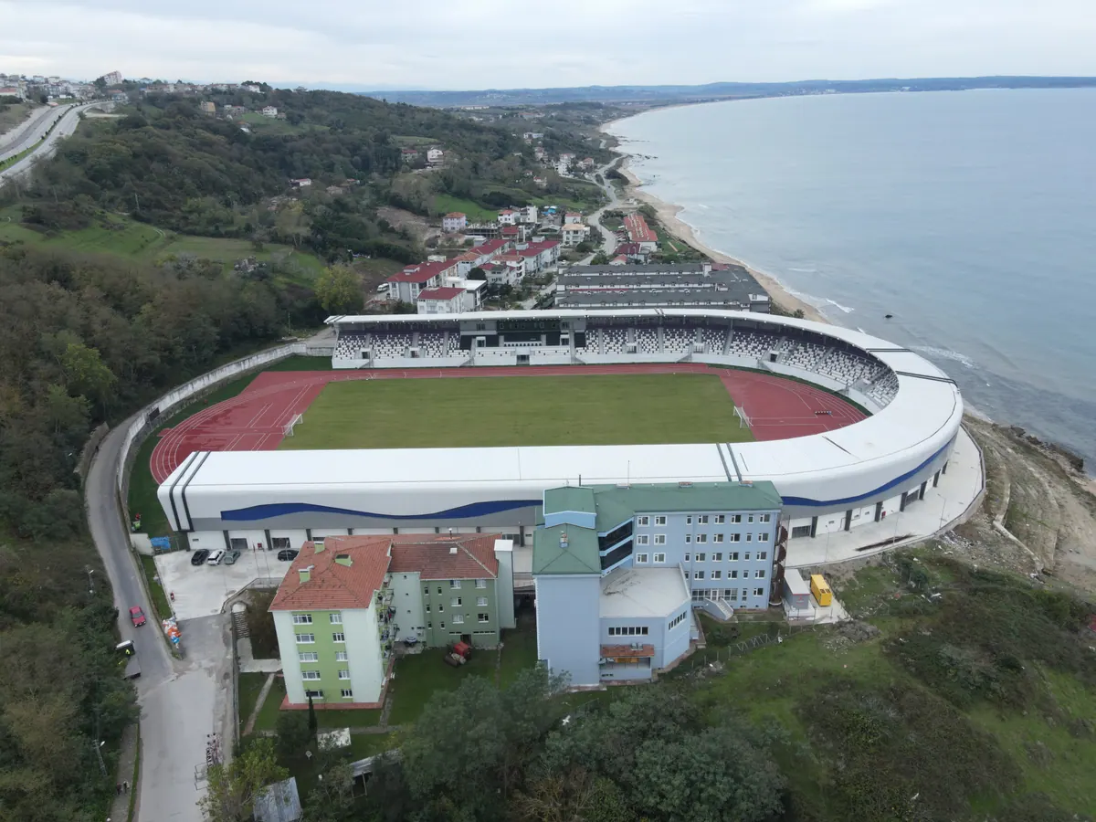 Sinop Stadyumu Modernizasyonu saha görünümü