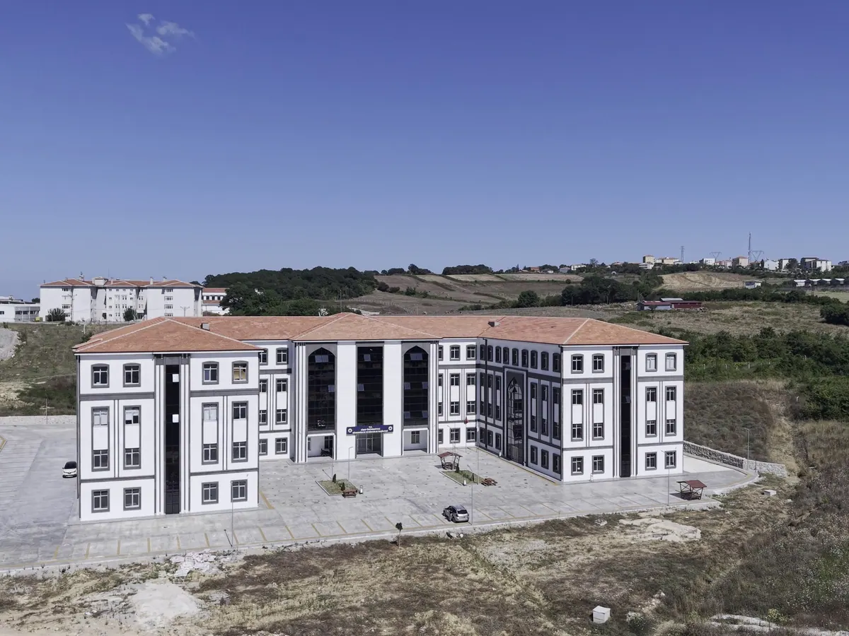 Sinop Üniversitesi Mühendislik ve Mimarlık Fakülte Bina İnşaatı proje bağlamı